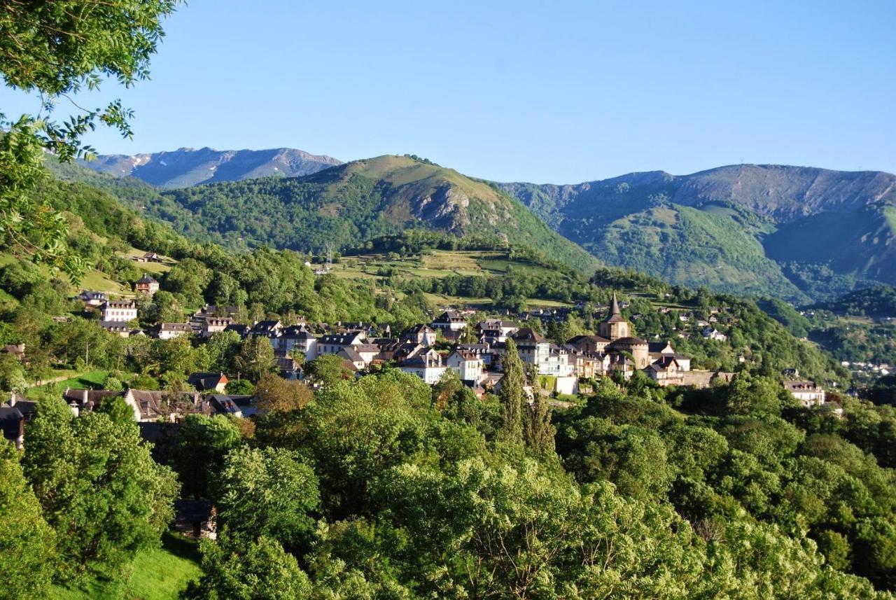 Les Rochers Saint-Savin  ภายนอก รูปภาพ