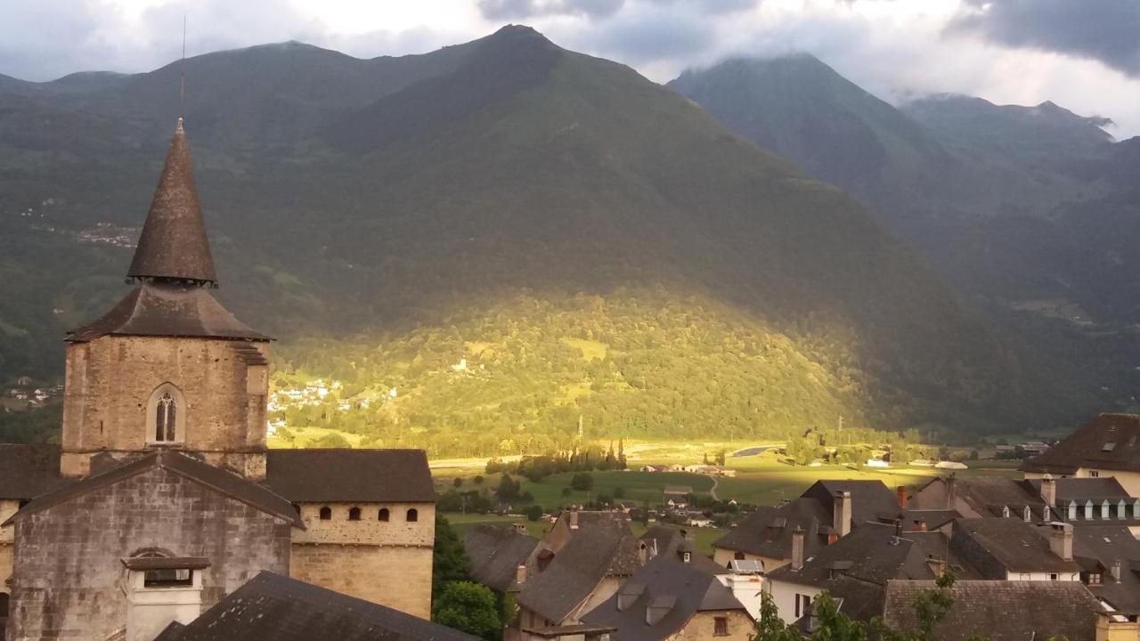Les Rochers Saint-Savin  ภายนอก รูปภาพ