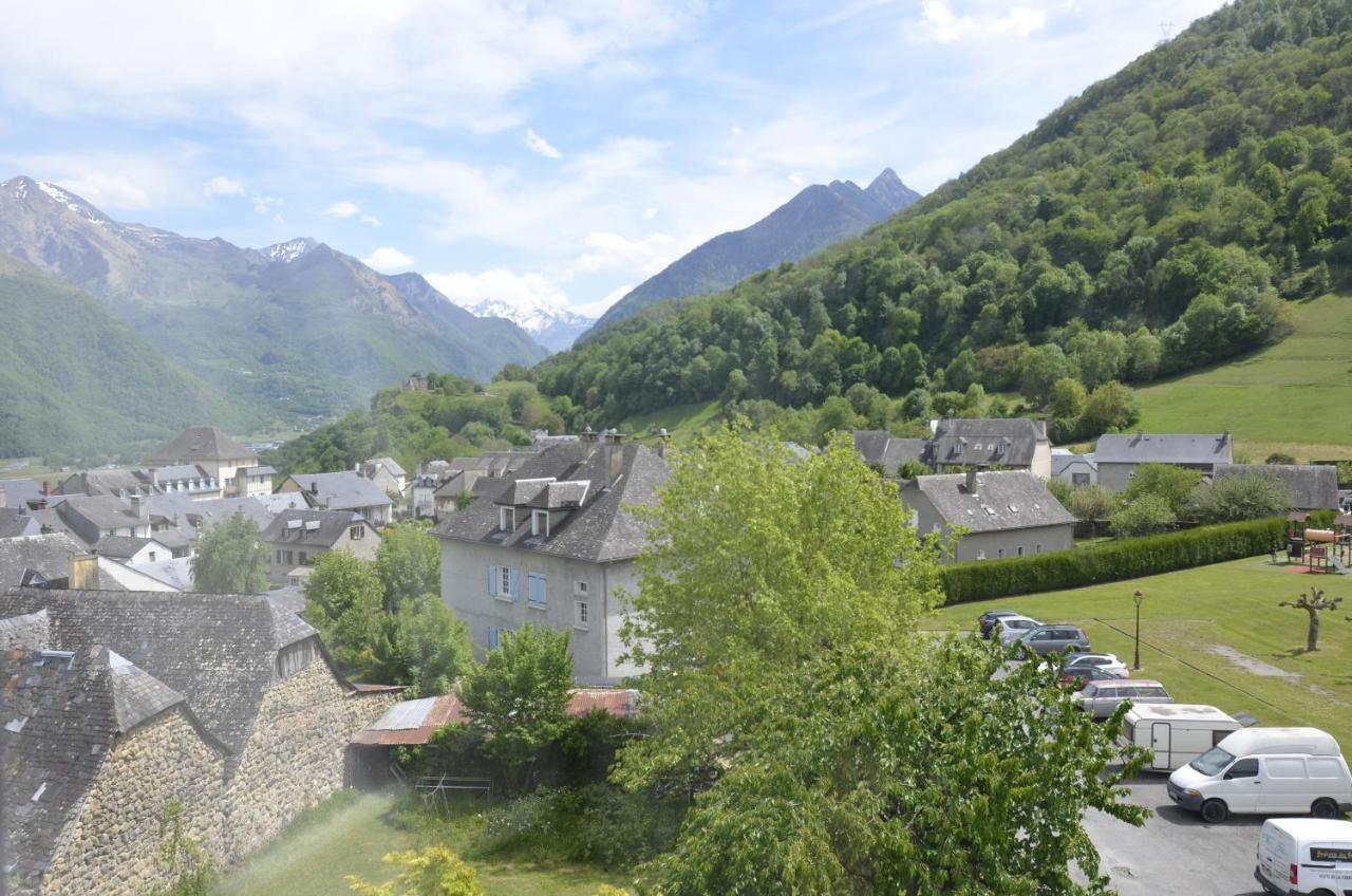 Les Rochers Saint-Savin  ภายนอก รูปภาพ