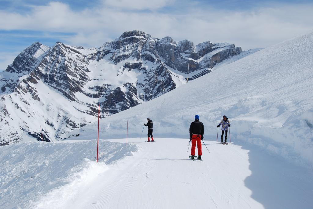 Les Rochers Saint-Savin  ภายนอก รูปภาพ