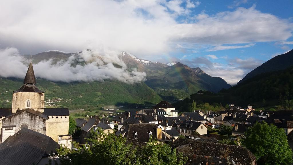 Les Rochers Saint-Savin  ภายนอก รูปภาพ