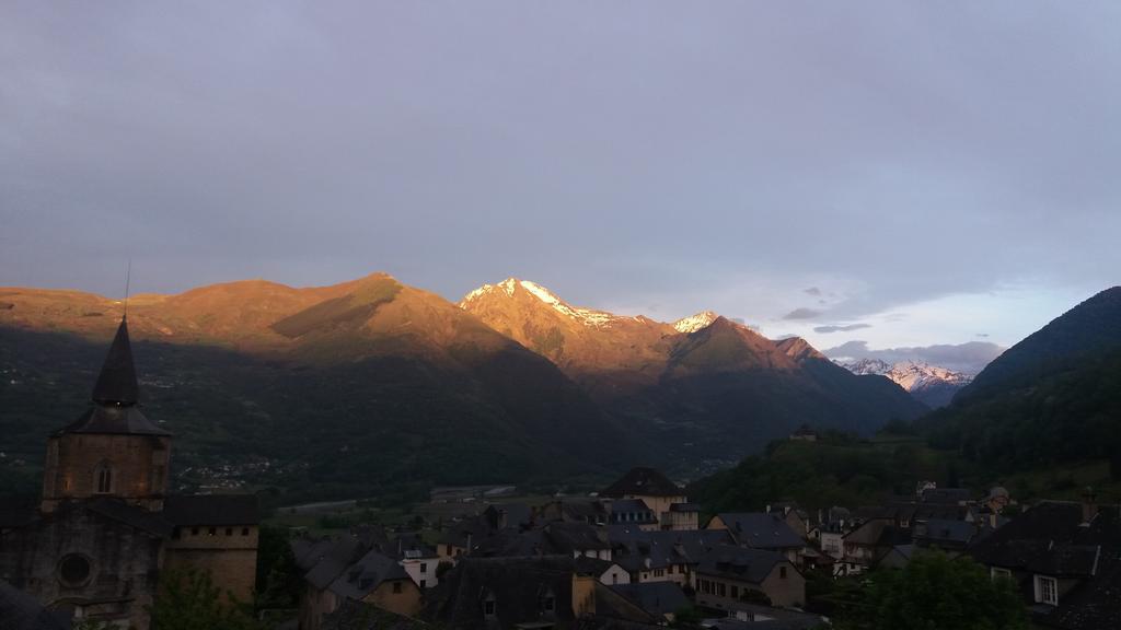Les Rochers Saint-Savin  ภายนอก รูปภาพ
